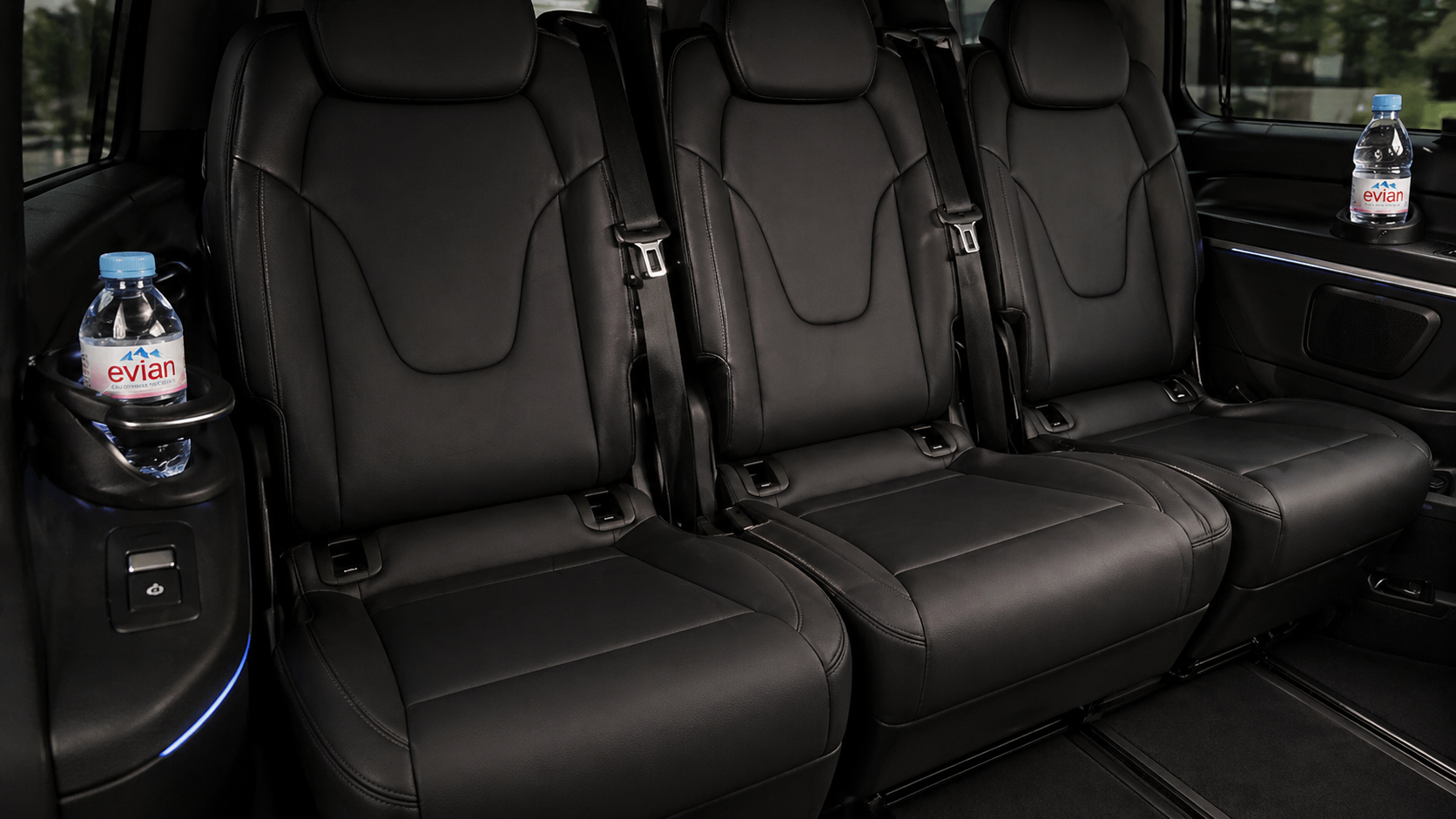 Premium MPV - Image 5