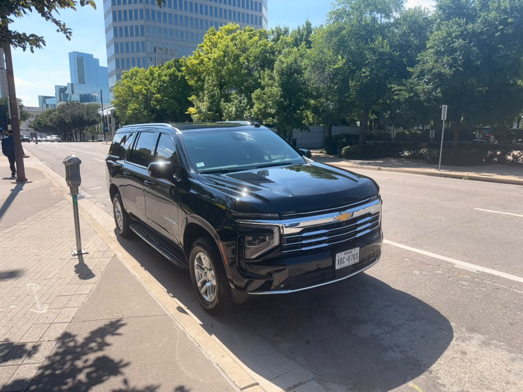 CHEVROLET SUBURBAN 2026 - Image 8