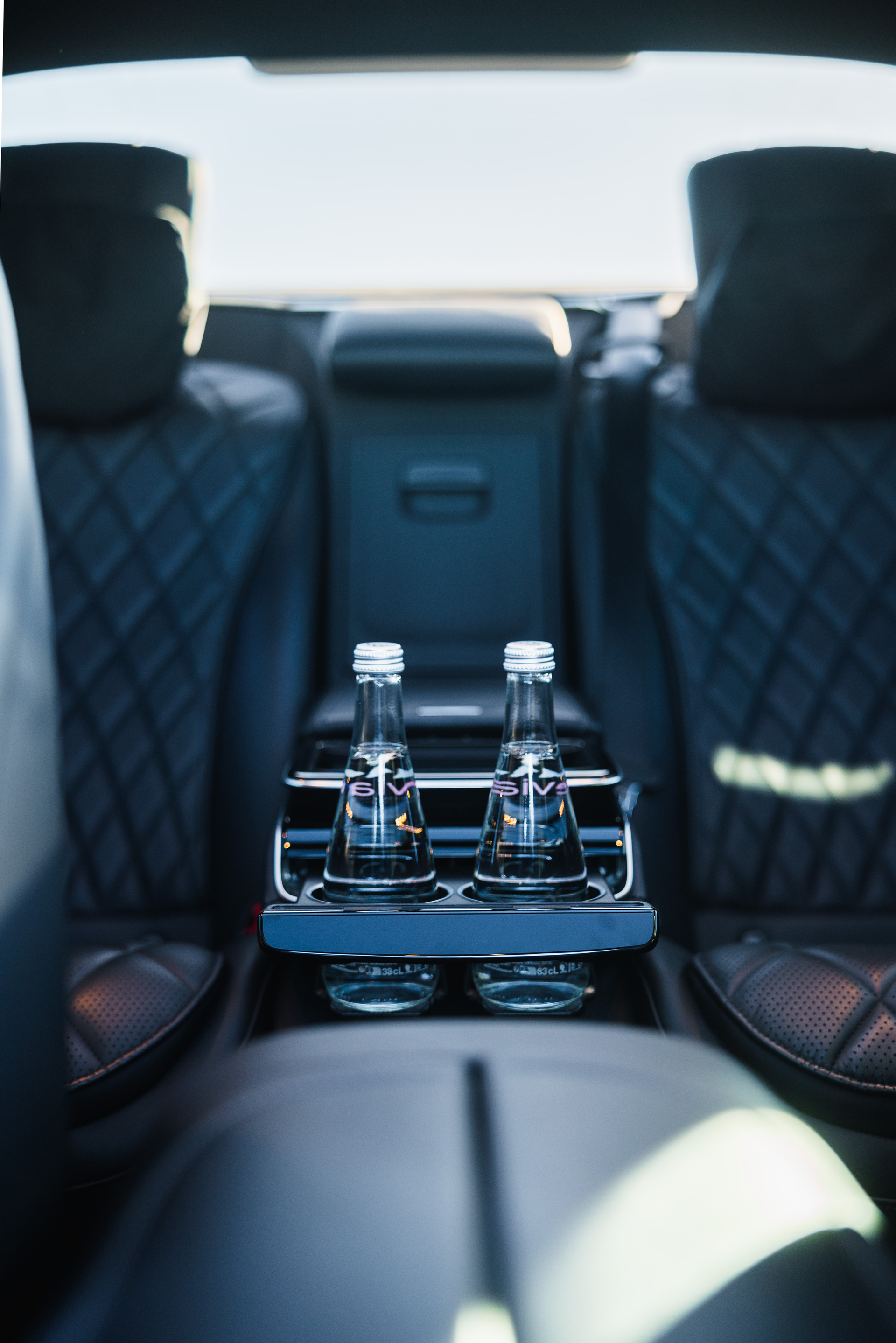 Luxury Sedan car service - Image 4