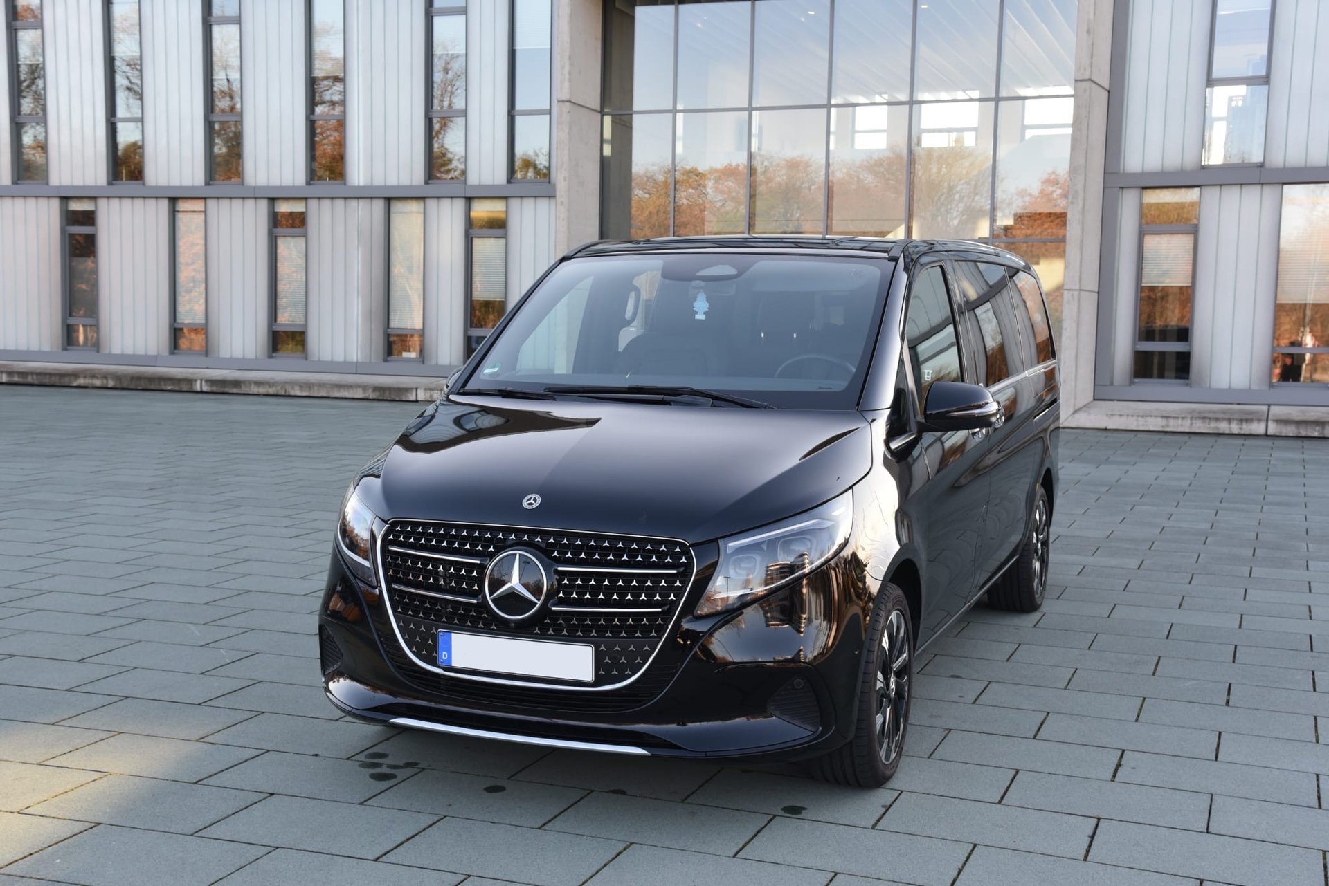 Business VAN/SUV