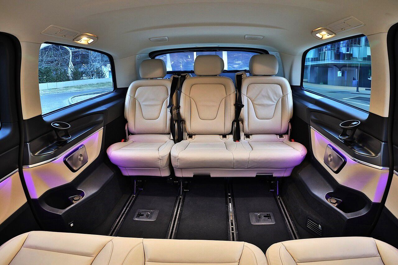 Luxury Van 7pax - Image 4