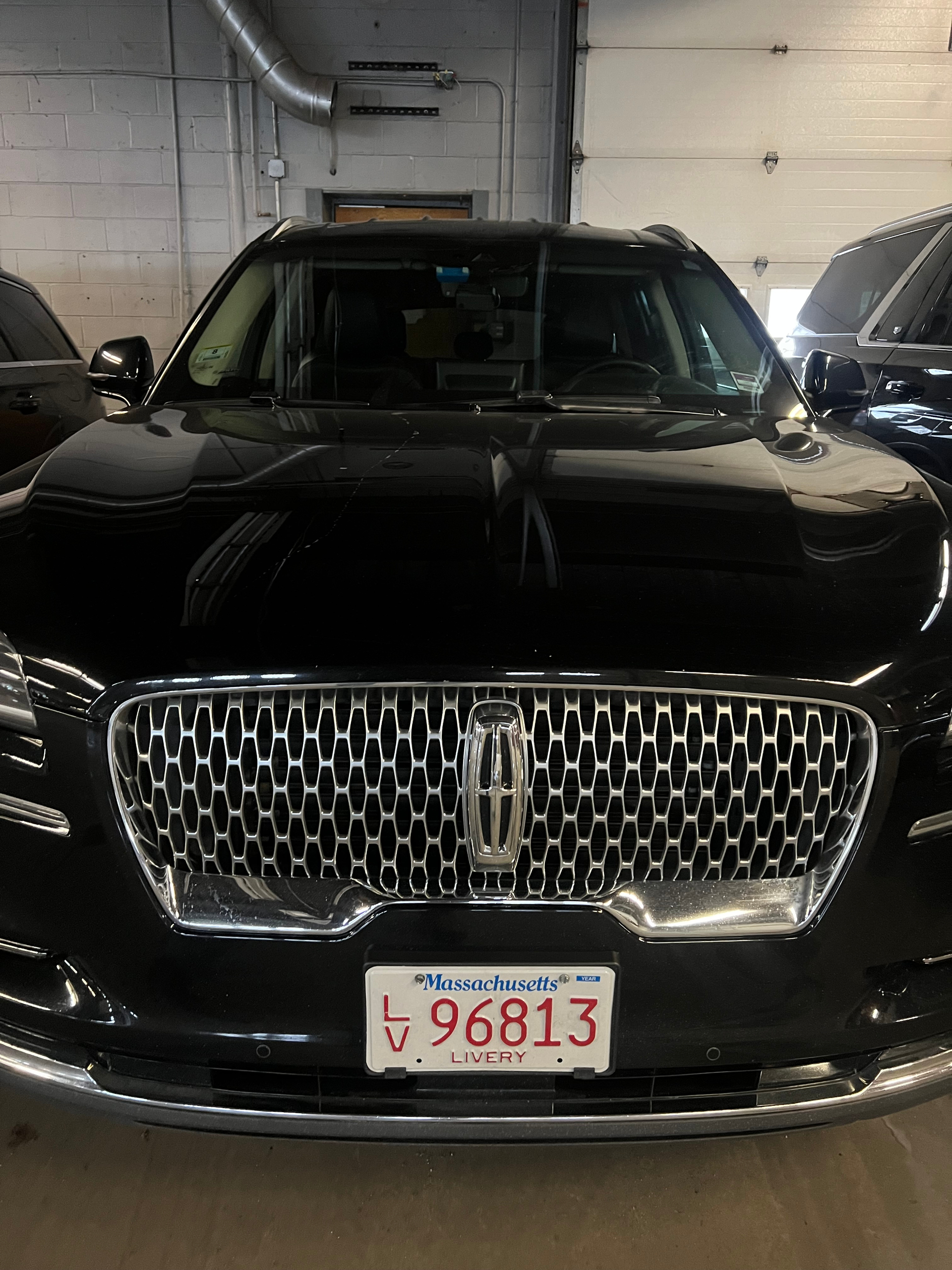 Sedan - Image 2