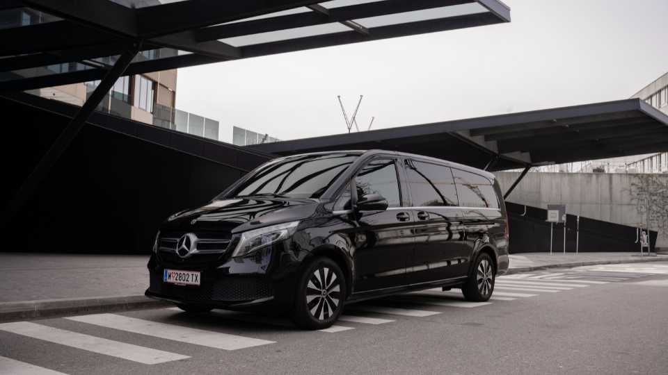 Business Class Mercedes E-Class