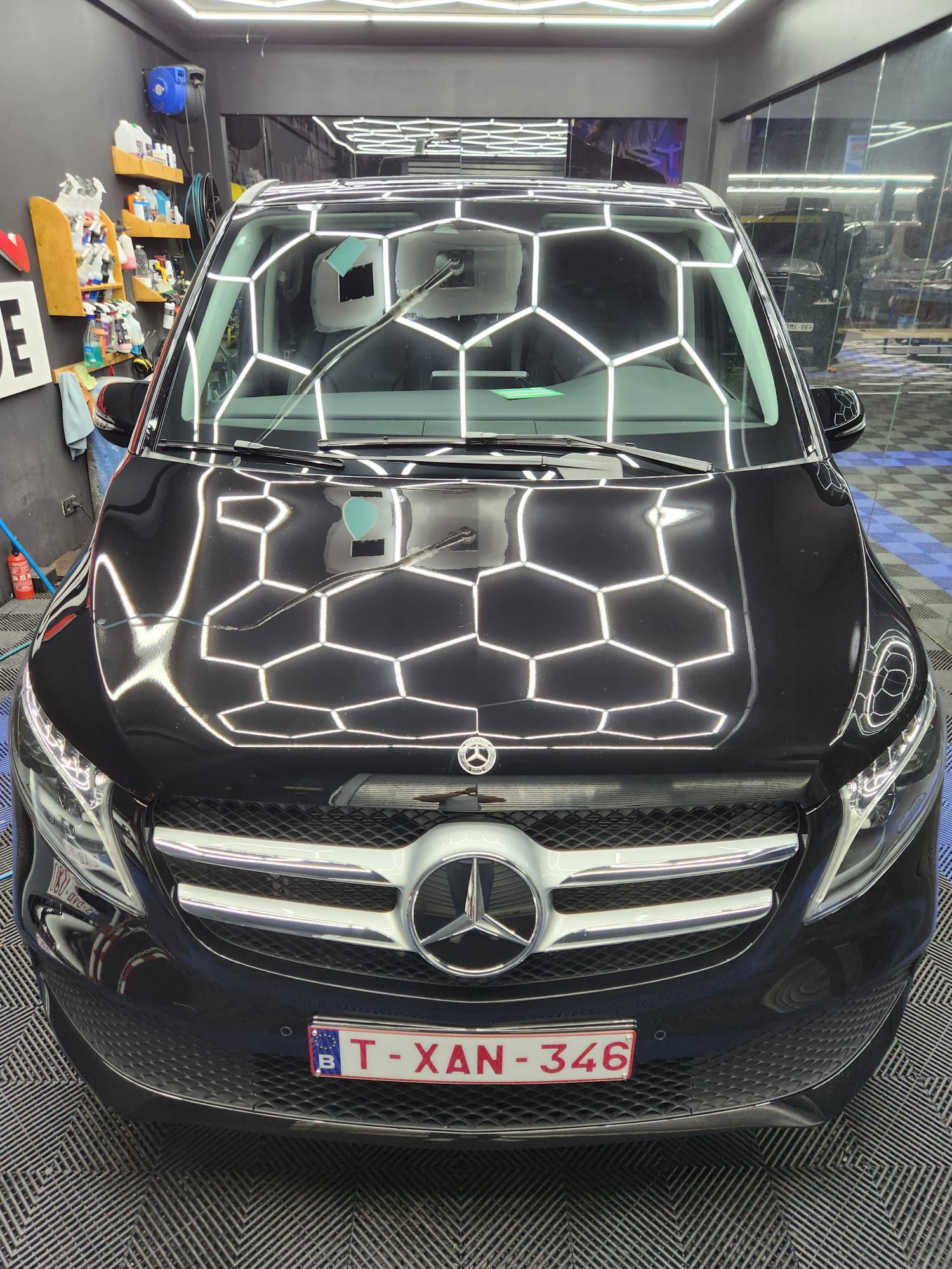 VAN MINI LUXURY - Image 3