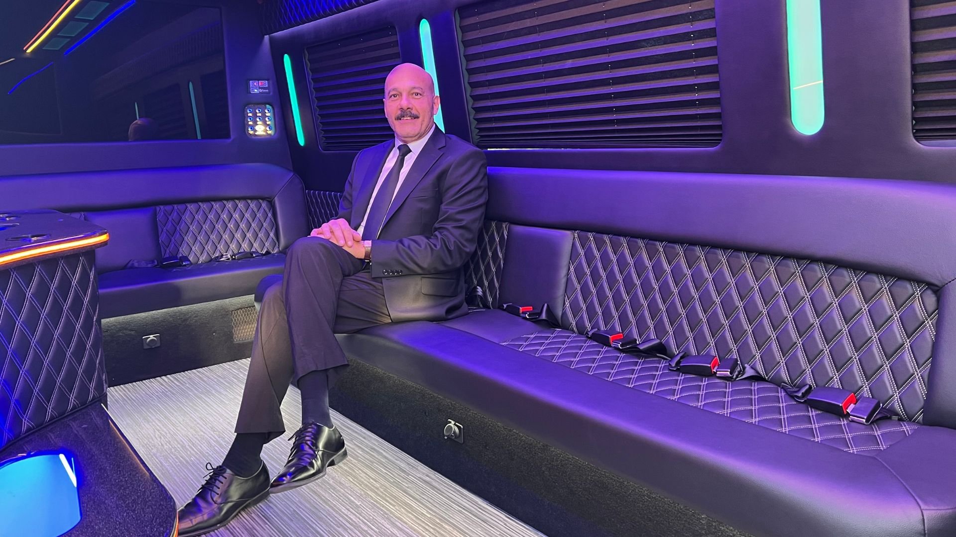 Ashwa Limousine - Exceptional Service
