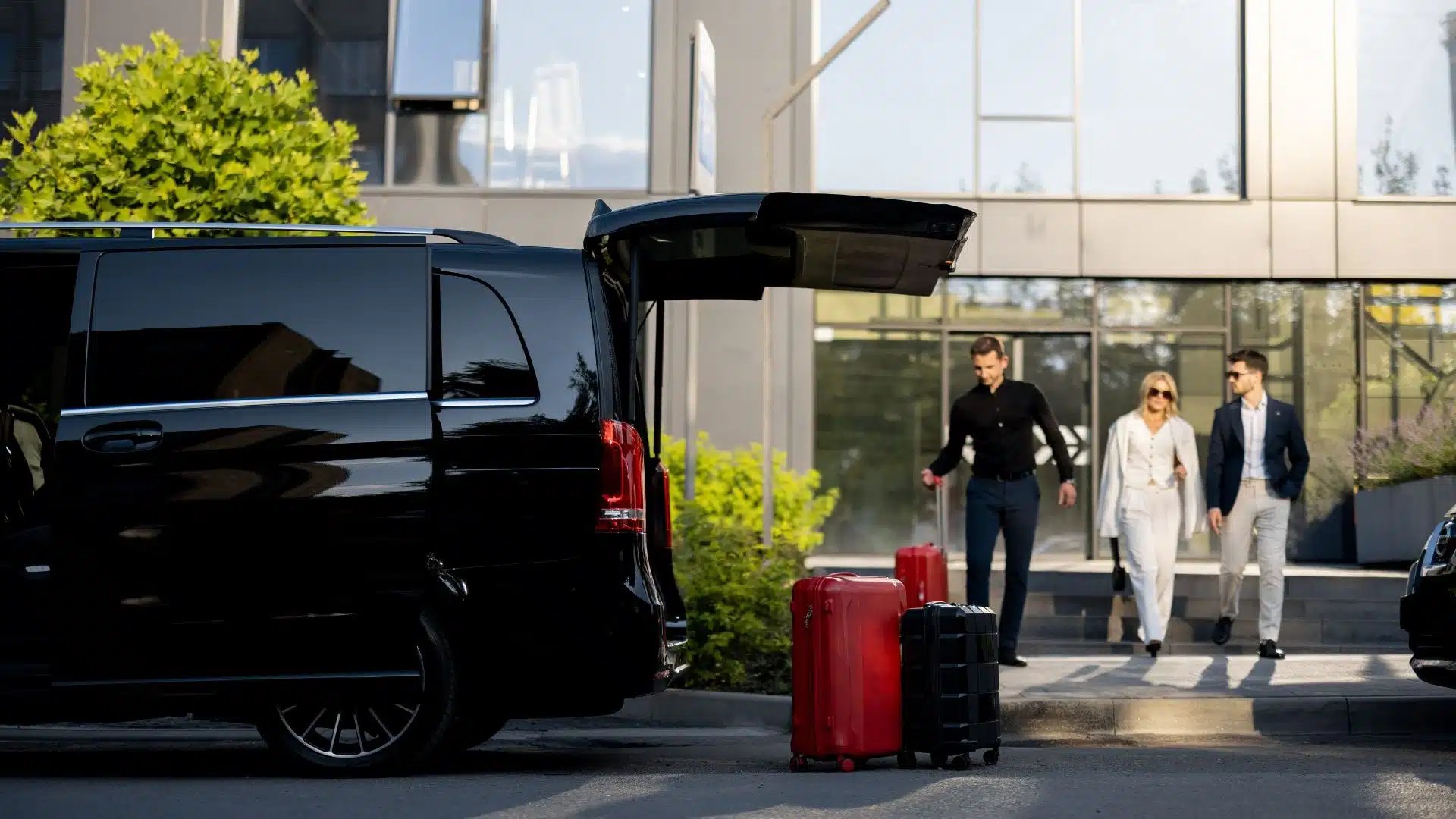 Goldstar Limo and Chauffeurs LTD. - Luxury Rides. Professional Chauffeurs. Every Journey, Gold Standard.