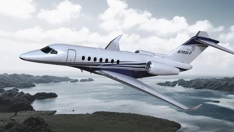 PRIVATE CHARTERED FLIGHTS