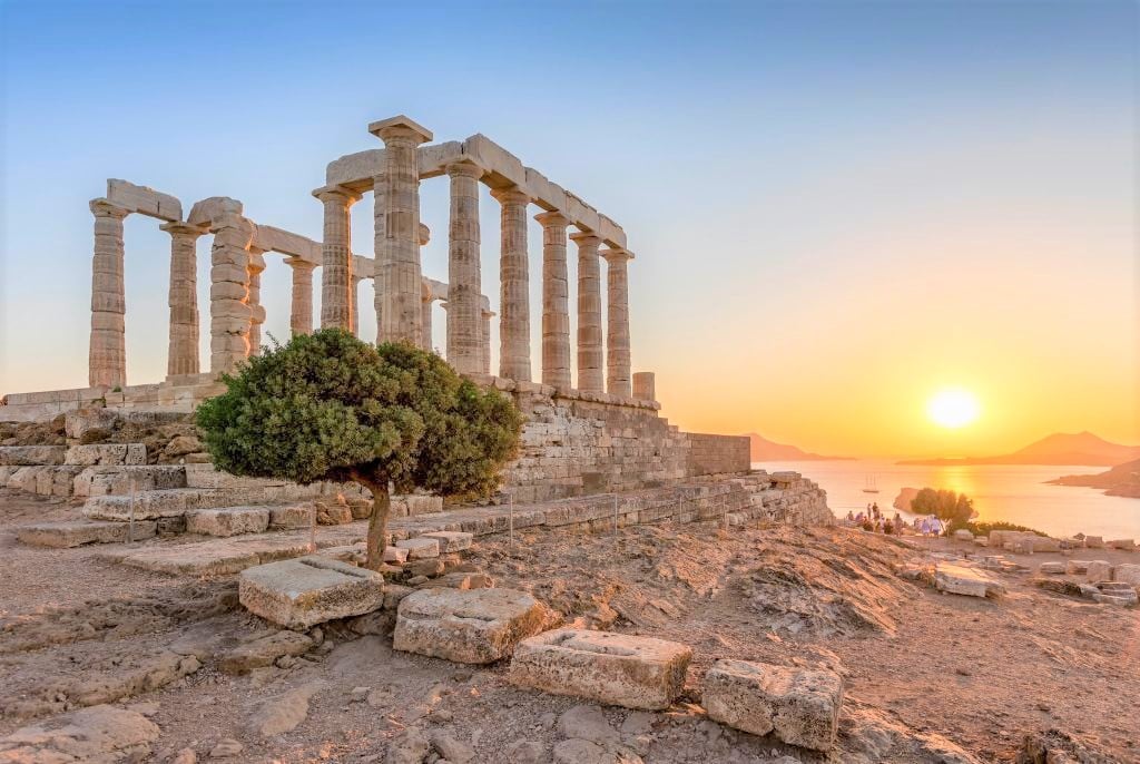 SIGHTSEEING TOURS-INDIVIDUAL AND GROUP TRIPS