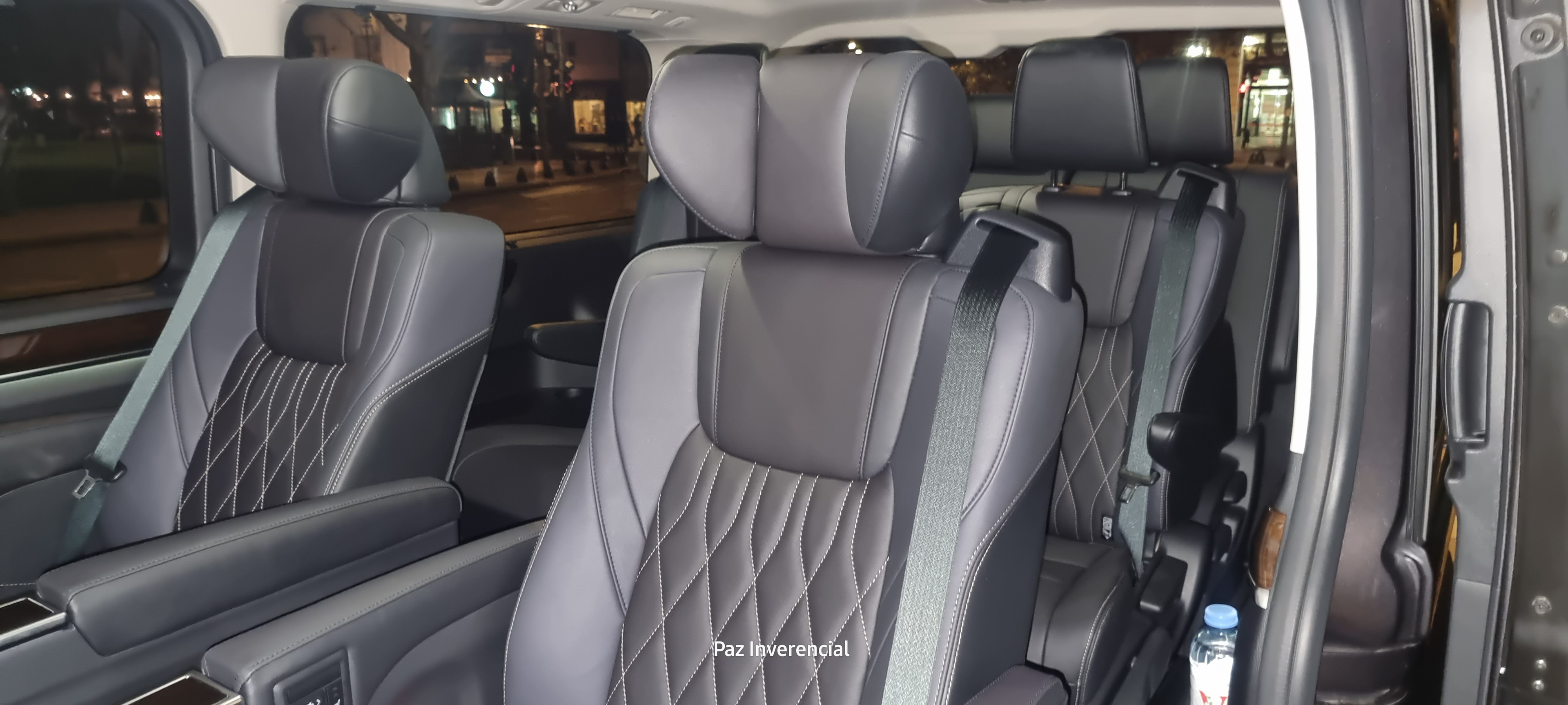 Luxury Minivan - Image 5