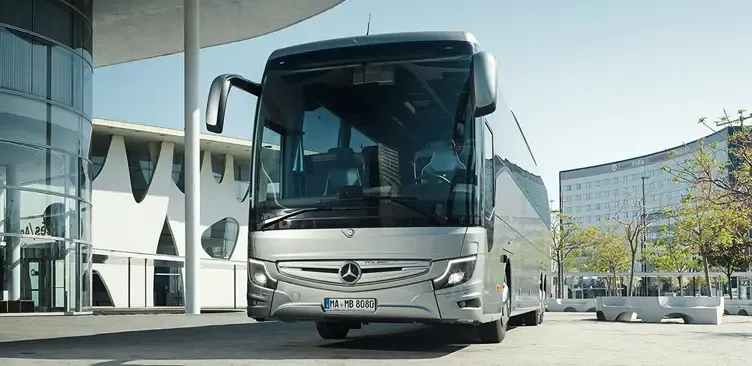 Chauffeur-driven coaches