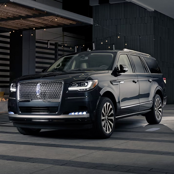 Lincoln Navigator - Image 2