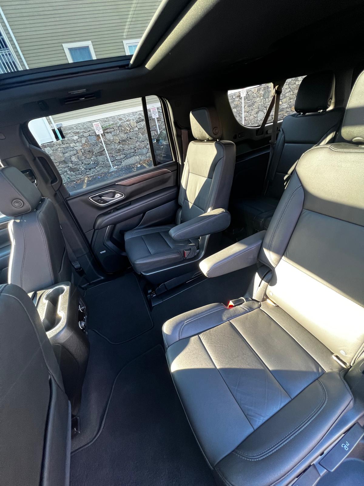 Business Class Executive SUV - Image 3