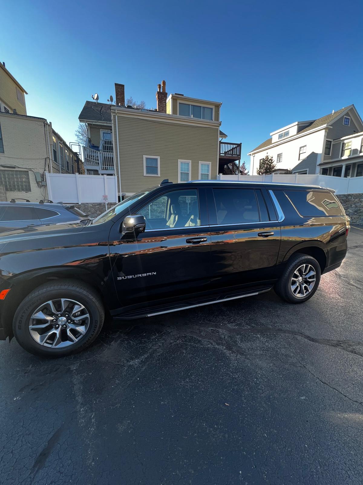 Business Class Executive SUV - Image 4