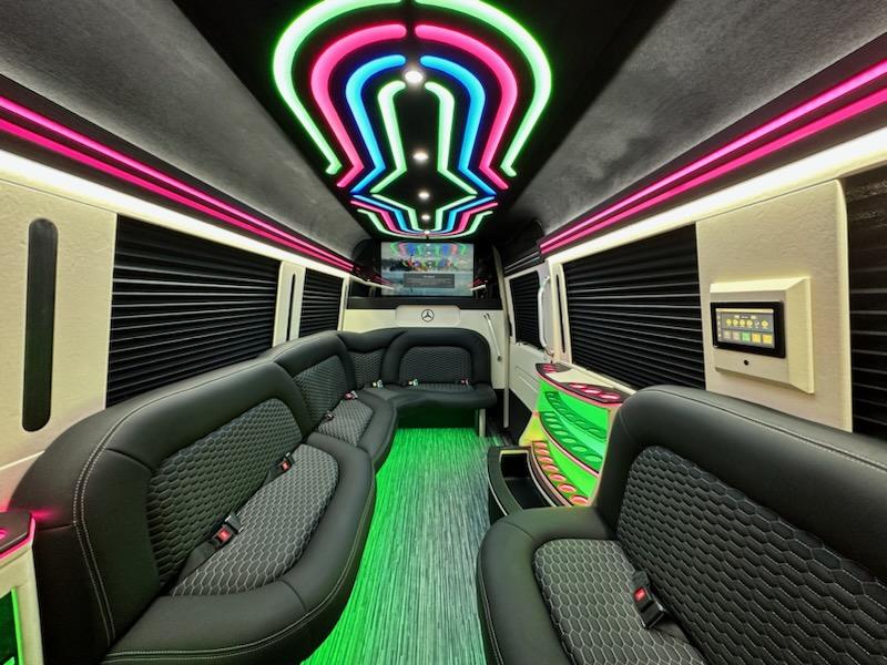Limo /Party Sprinter - Image 2