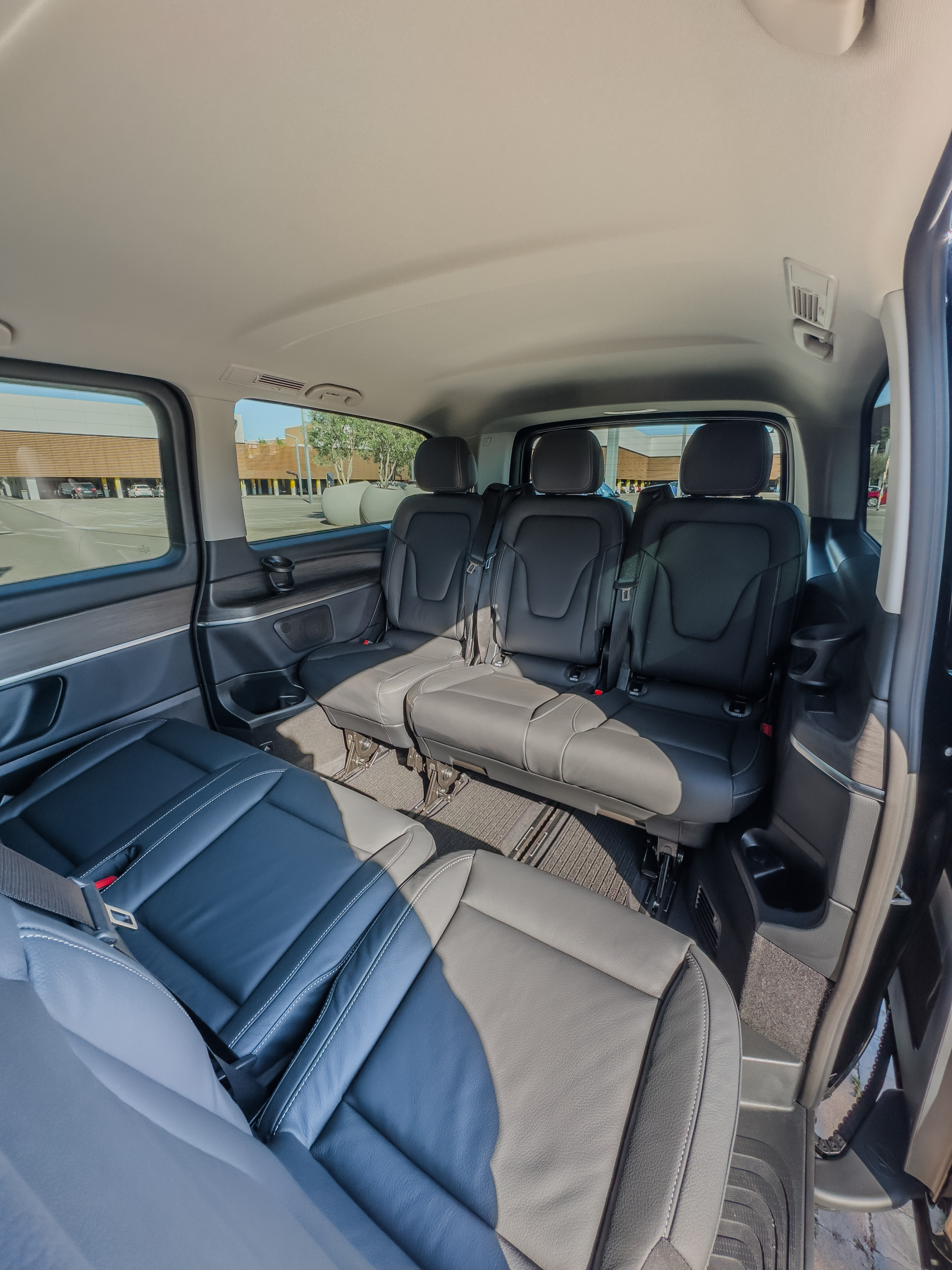 Mercedes V-Class - Image 2