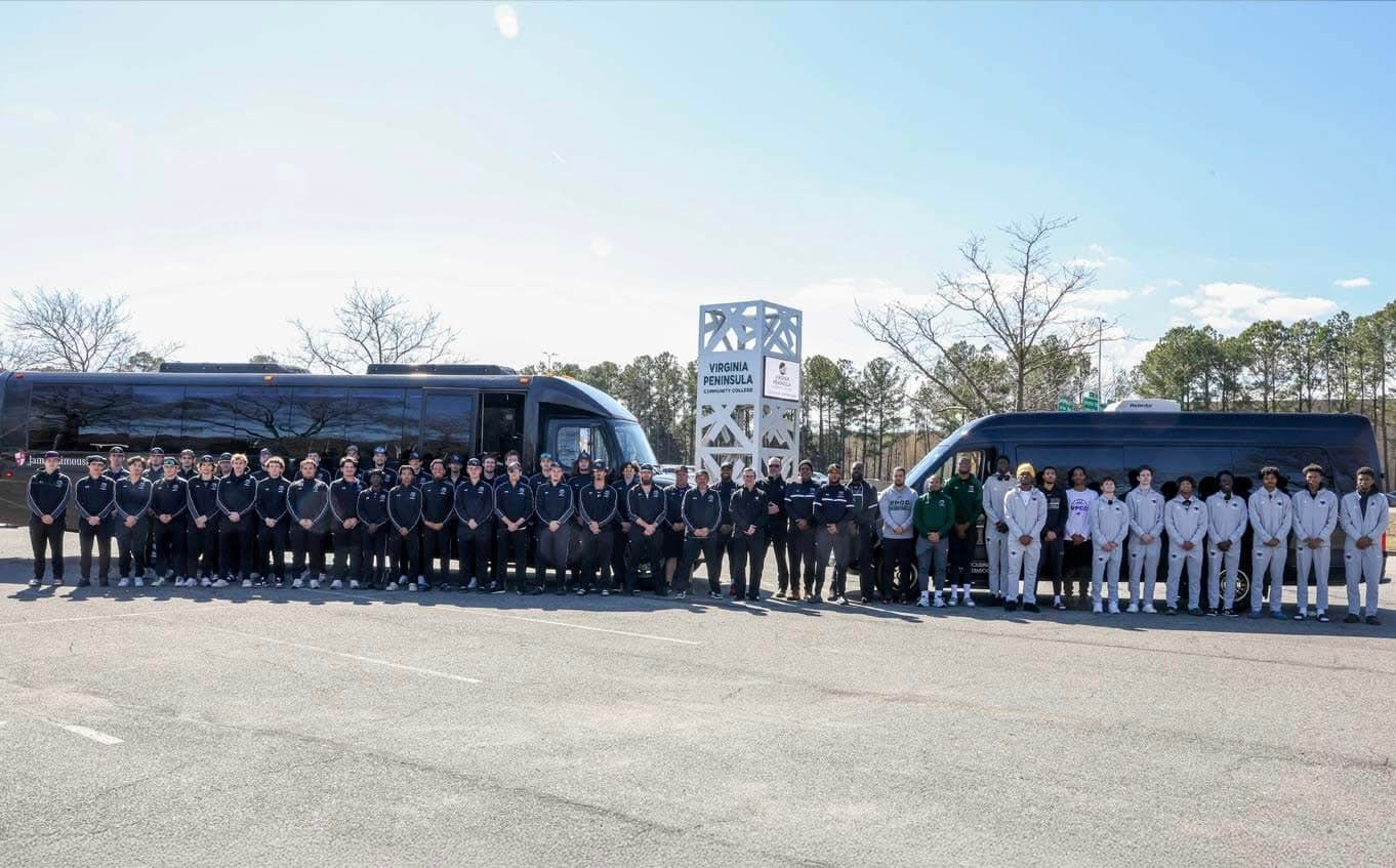 Executive Mini Coach - Image 2