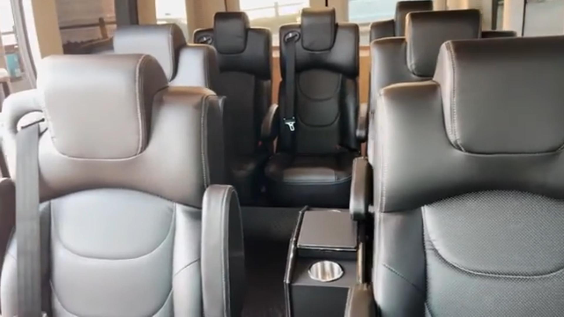 Luxuary Ford Transit 9 pasenger van - Image 3