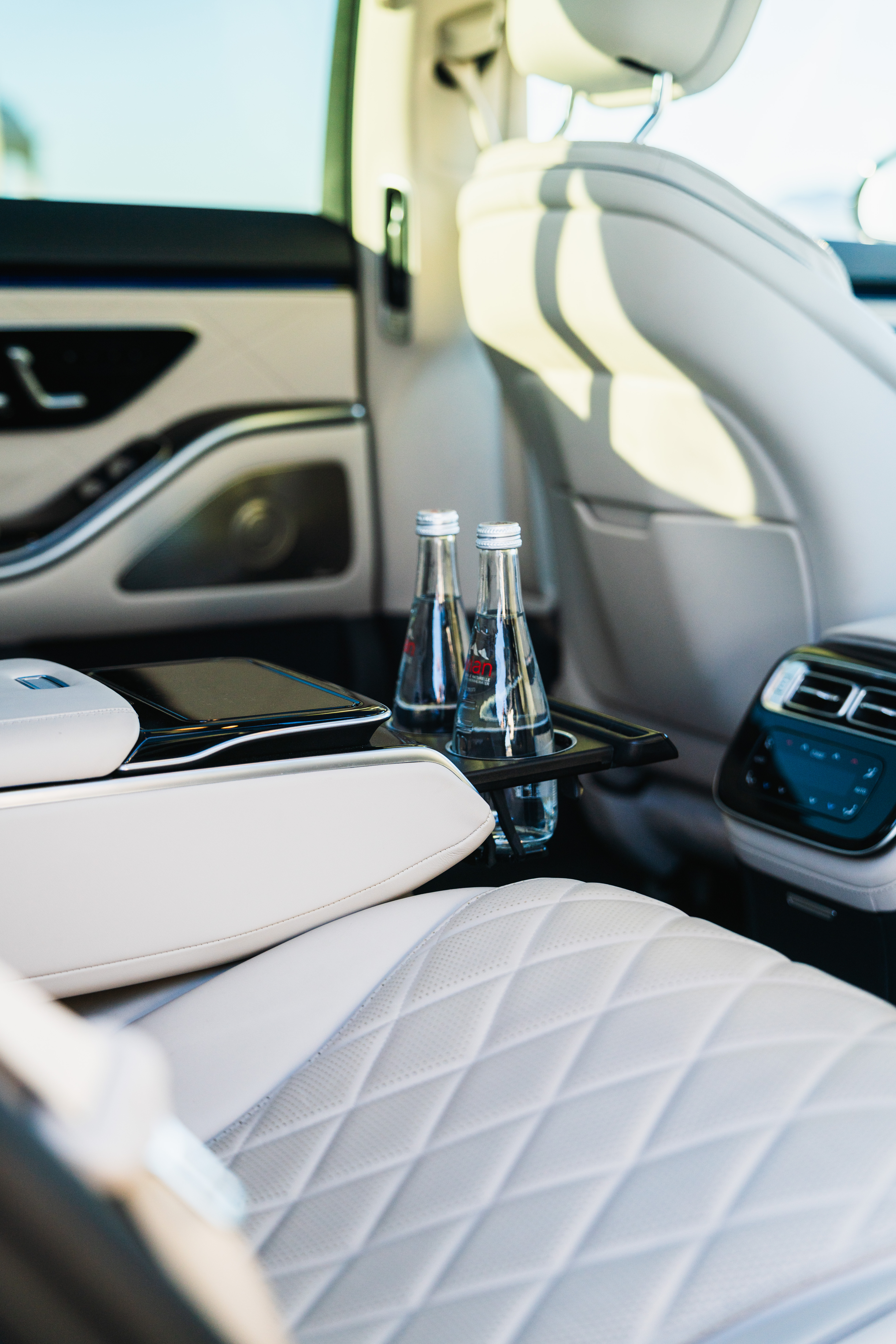 Luxury Sedan car service - Image 3