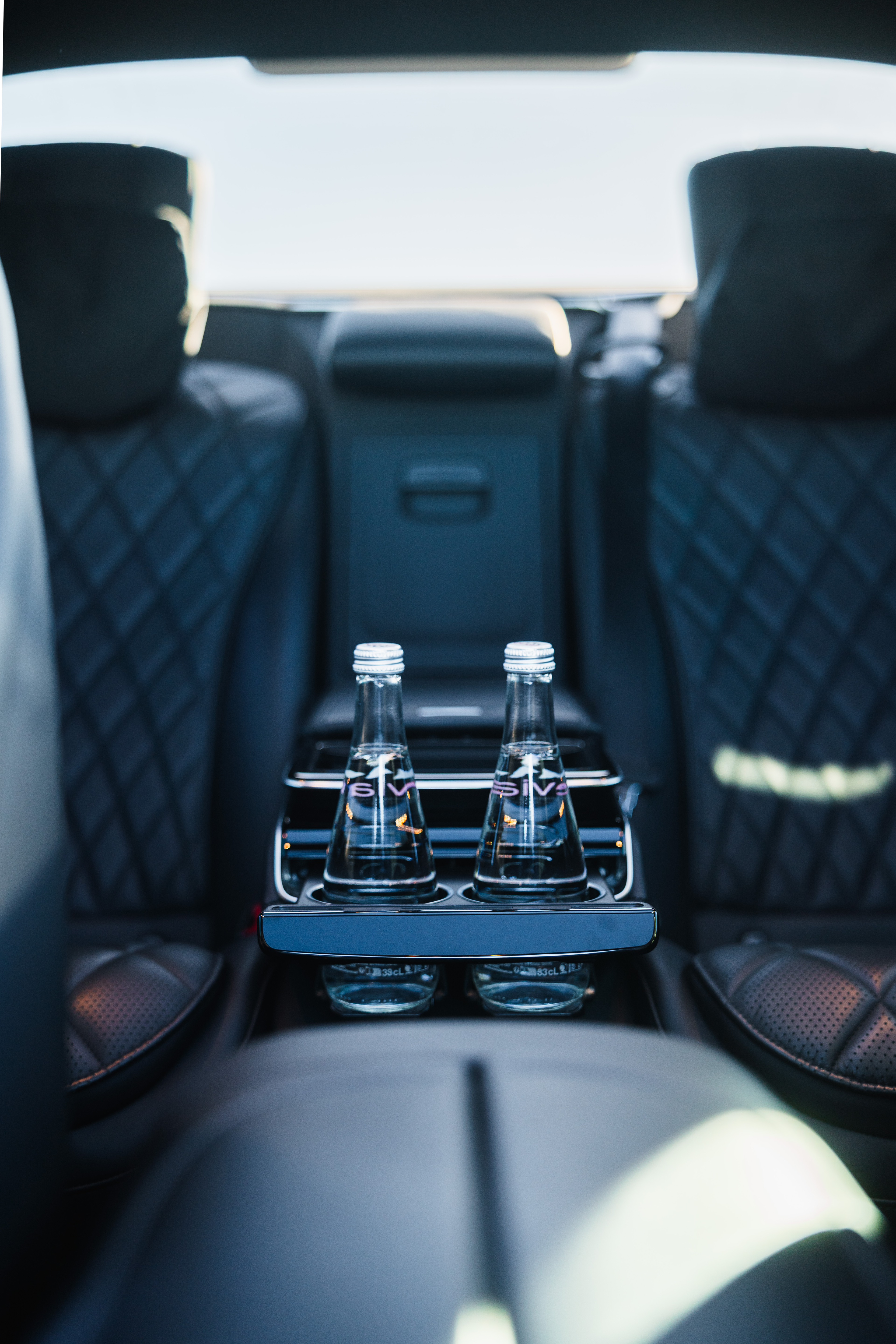 Luxury Sedan car service - Image 4