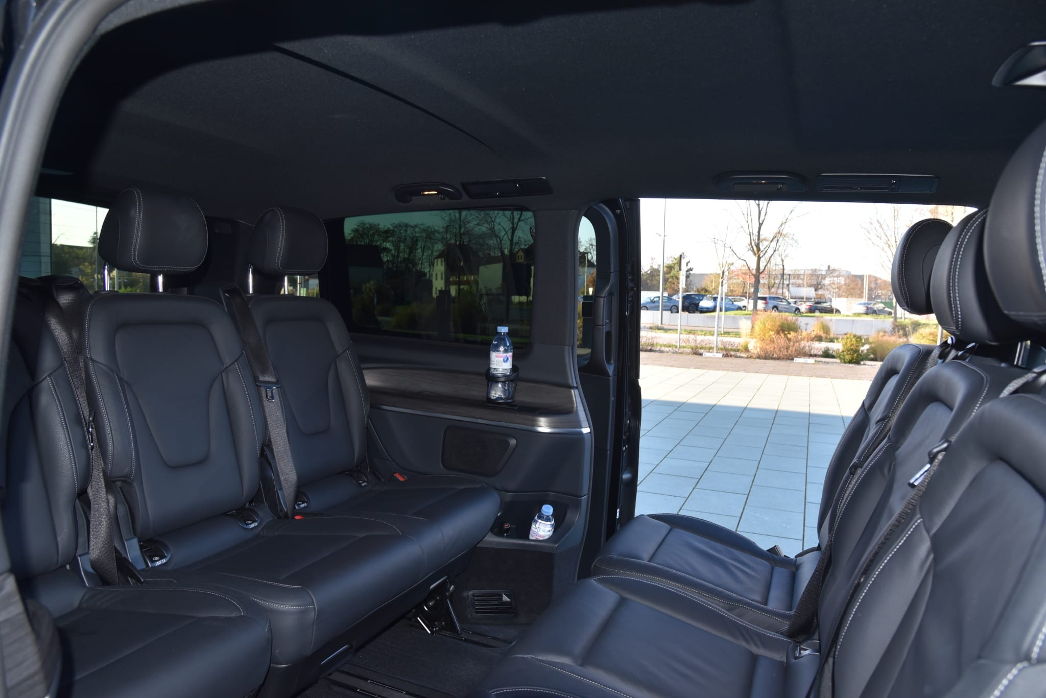 Business VAN/SUV - Image 4