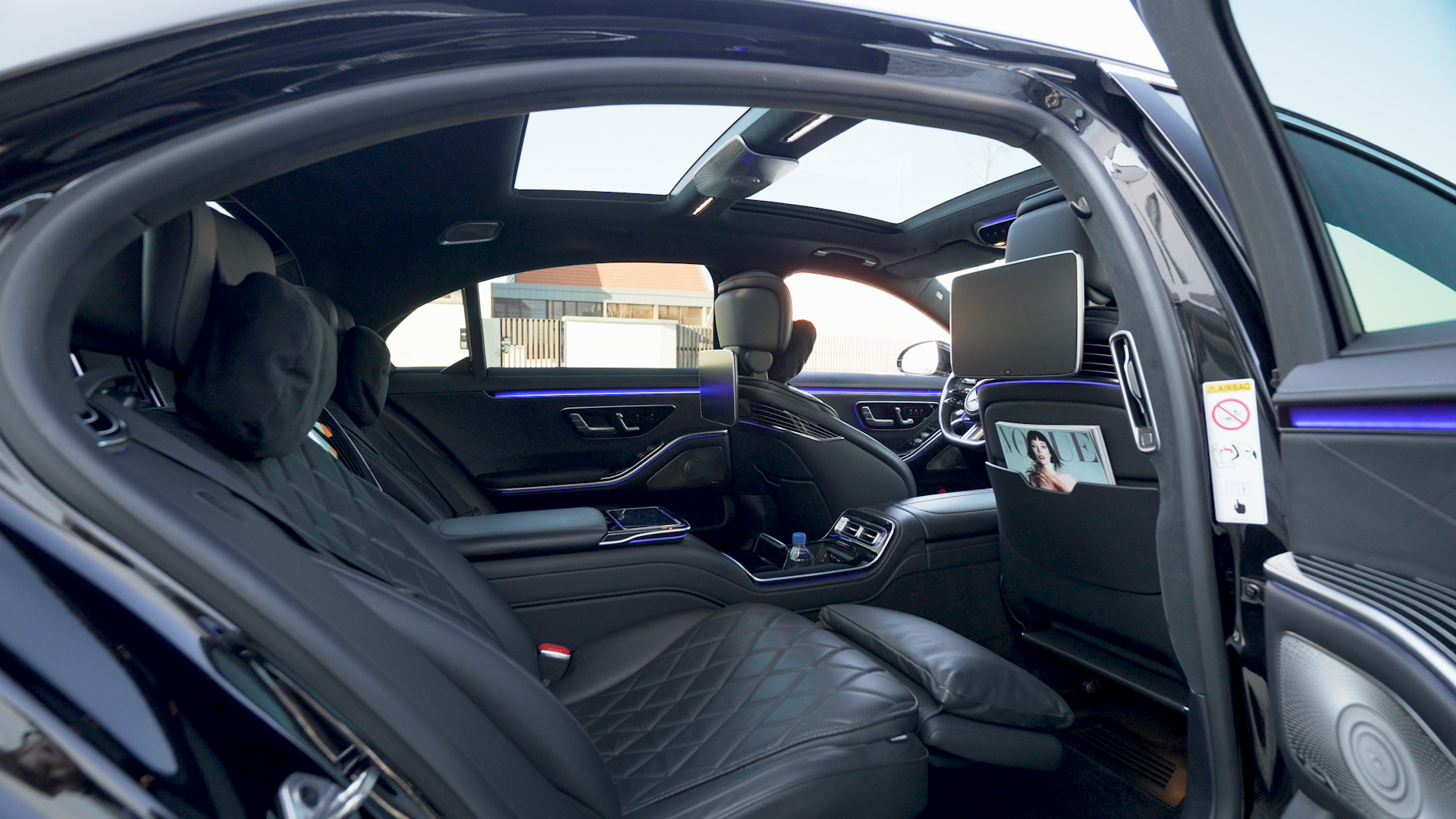 BUSINESS SEDAN - Image 3