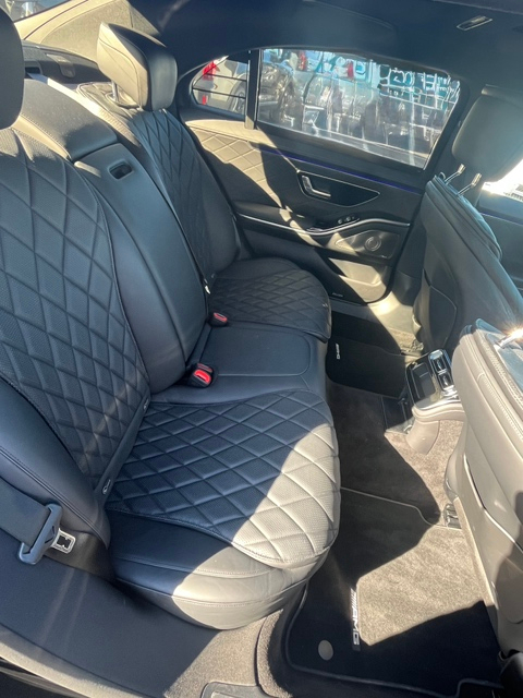 Premium Luxury Sedan - Image 4