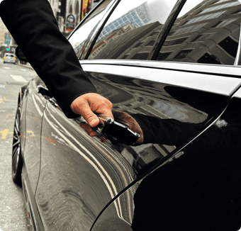 PEBBLE BEACH Limo & Black Car Service  - Image 2