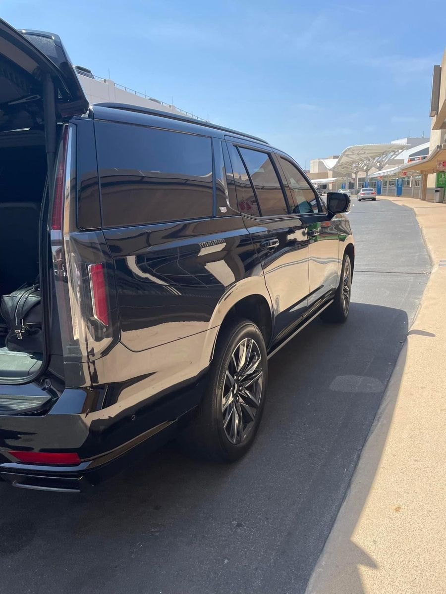 Rocky's Worldwide Chauffeured Transportation - Image 20