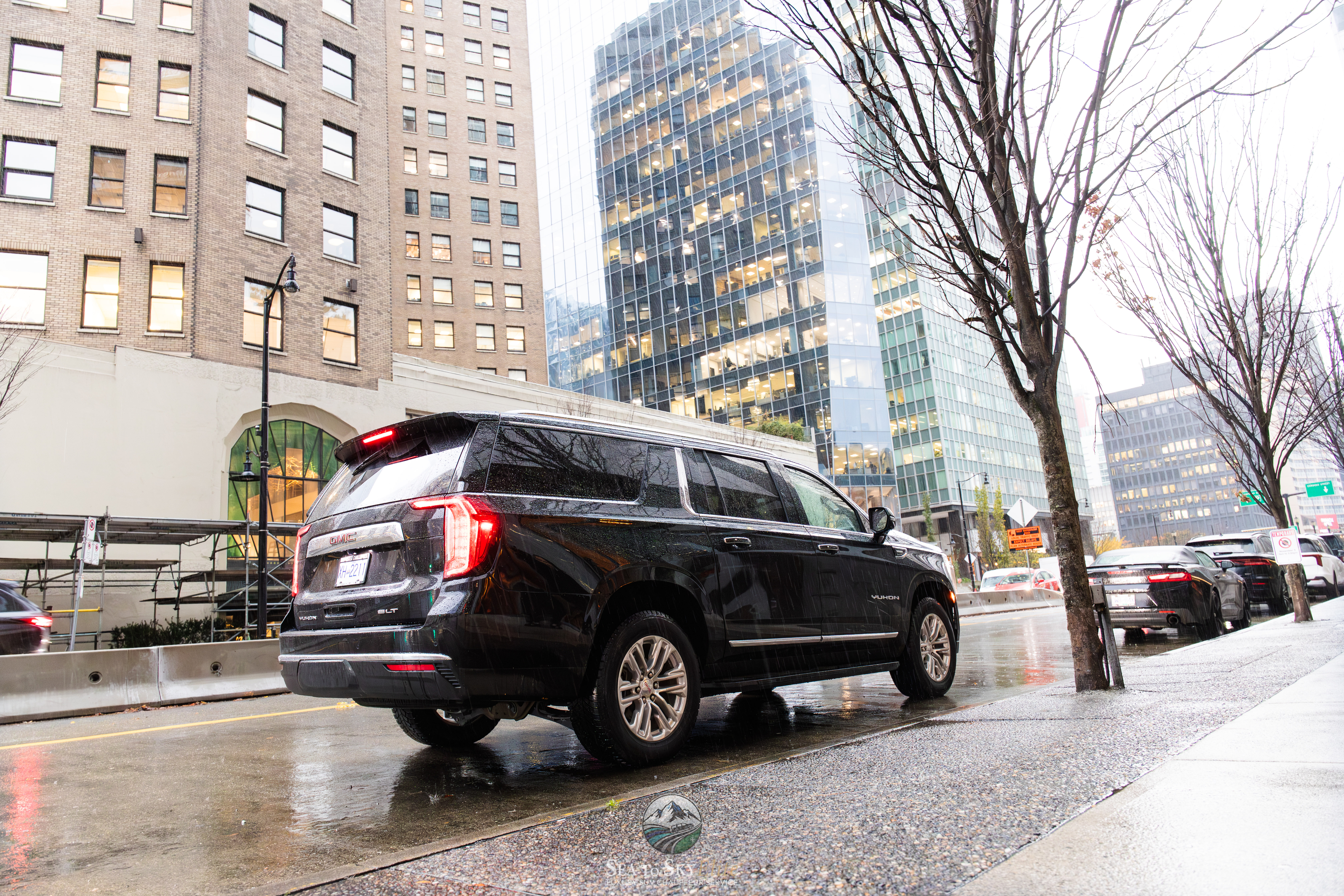 2024 GMC Yukon XL (Black-on-Black), - Image 2