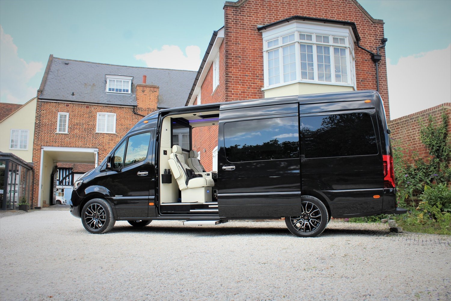 FirstXXL Luxury 5-8 Seater Minibus