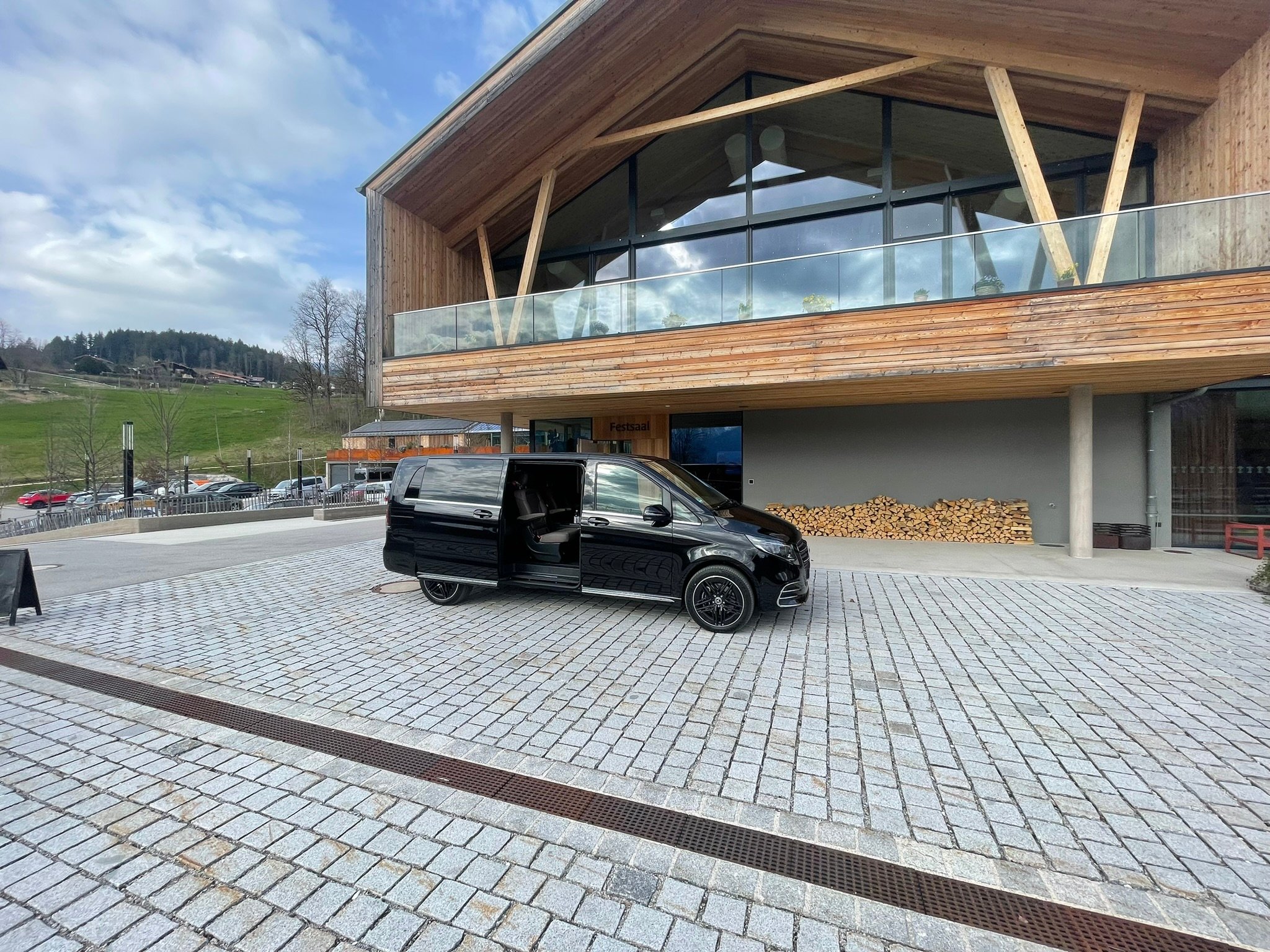 MB V-class luxury edition, year 2025 Fleet