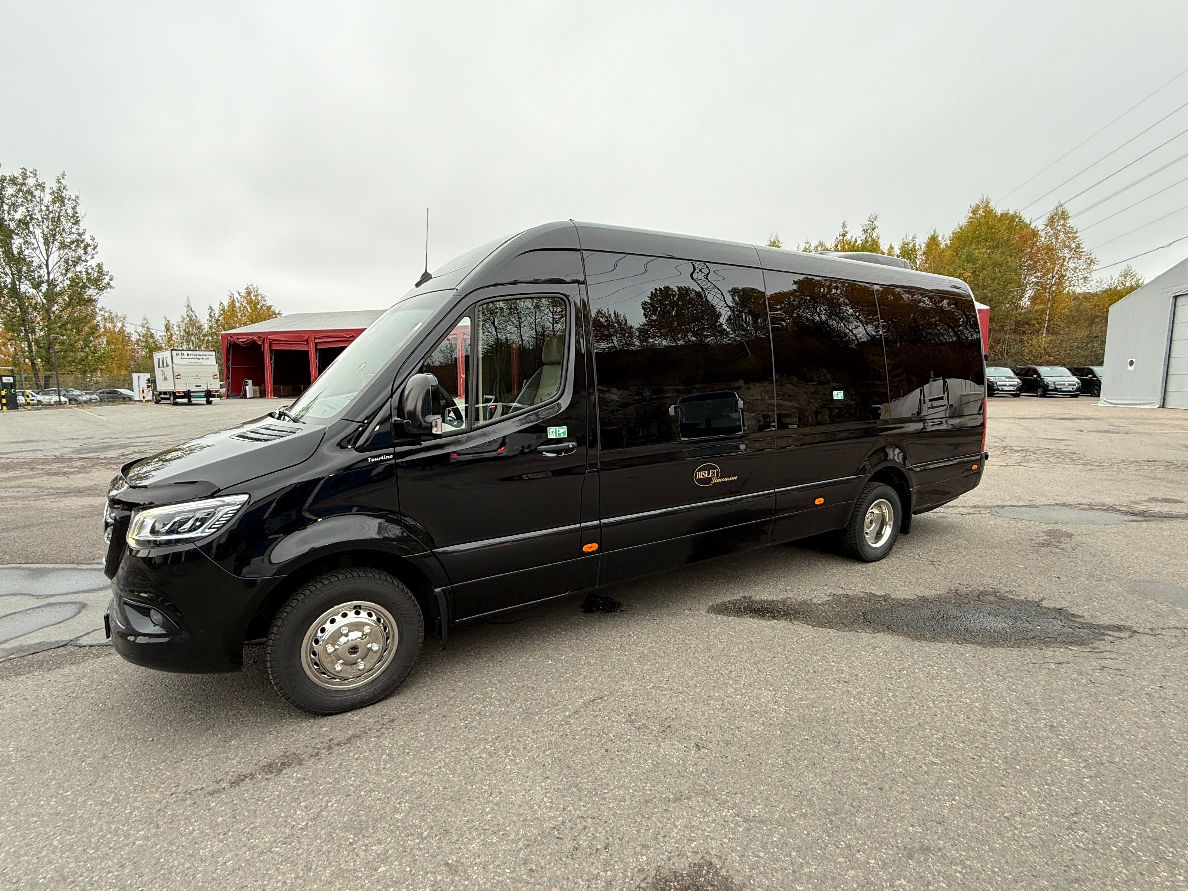 Bislet Limousine - Minibuses Fleet