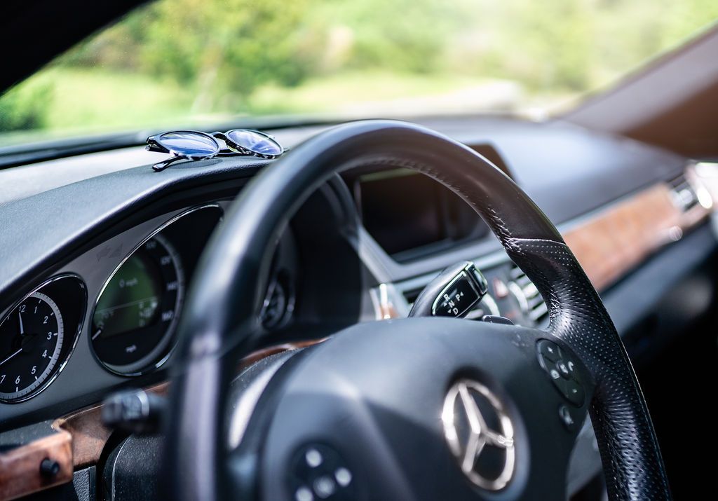 Mountain Motor Coach - Services