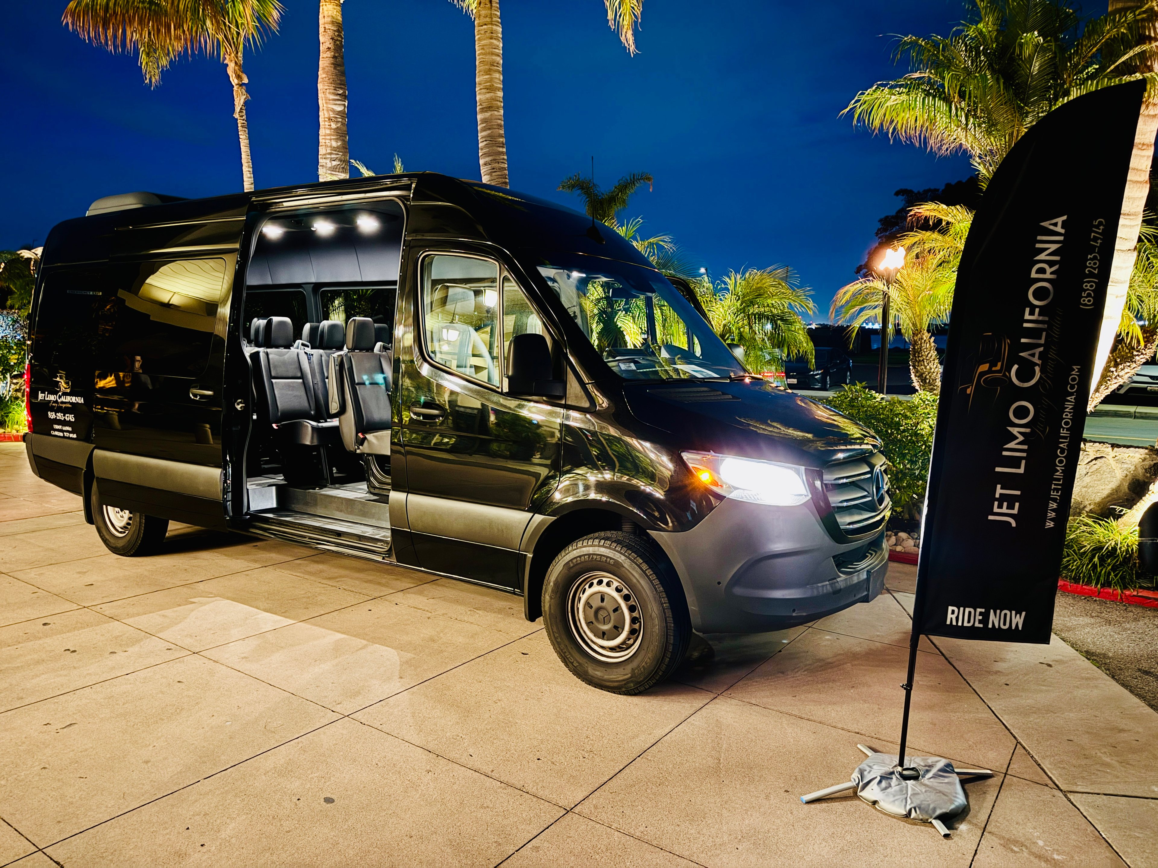 🔹 Group Transportation