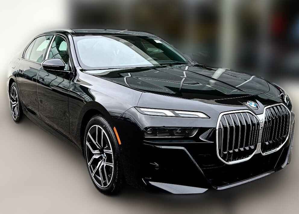 BMW 740i 2024 premium sedan Fleet