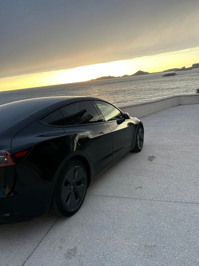 Mise à disposition berline électrique