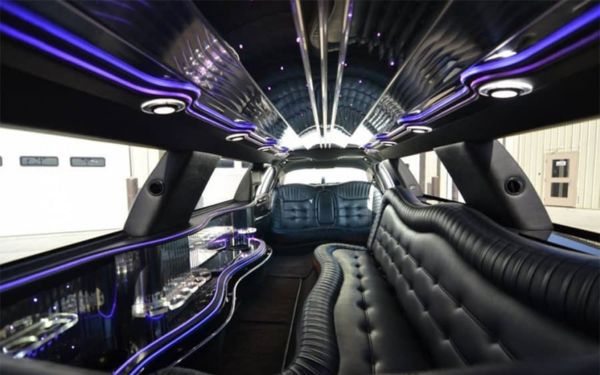 Stretch – Limousine Fleet