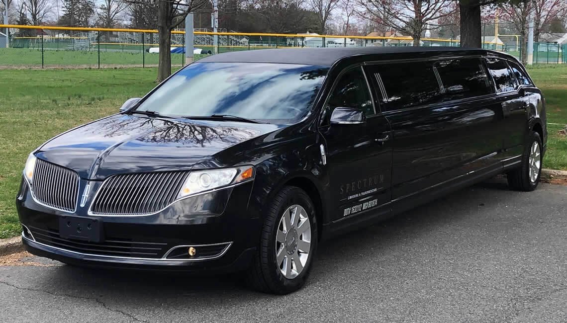 Traditional Lincoln Limousine Fleet